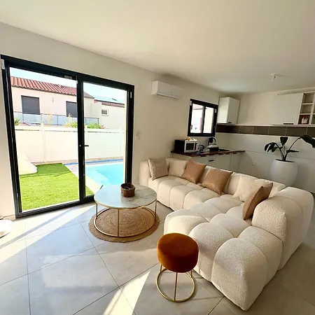Belle Dans Neuve Avec Piscine Privee